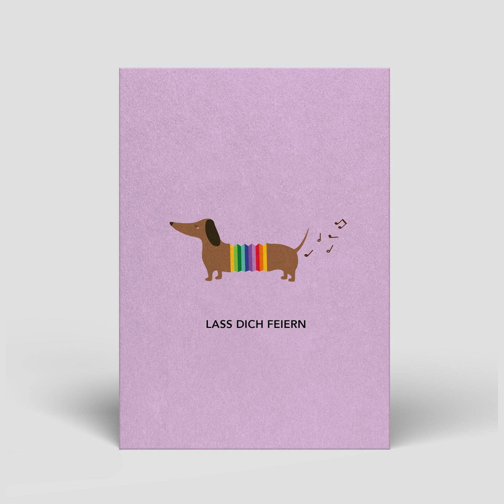 Postkarte „Lass dich feiern“ – mit Dackel