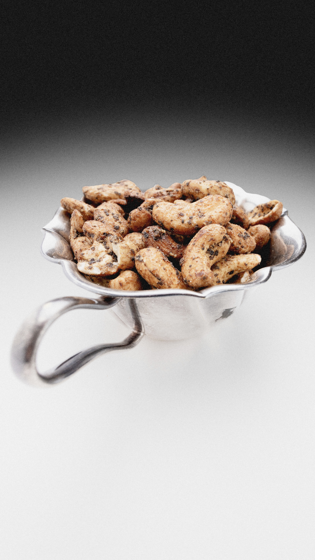 Cashews - roasted ROSEMARY HERBS