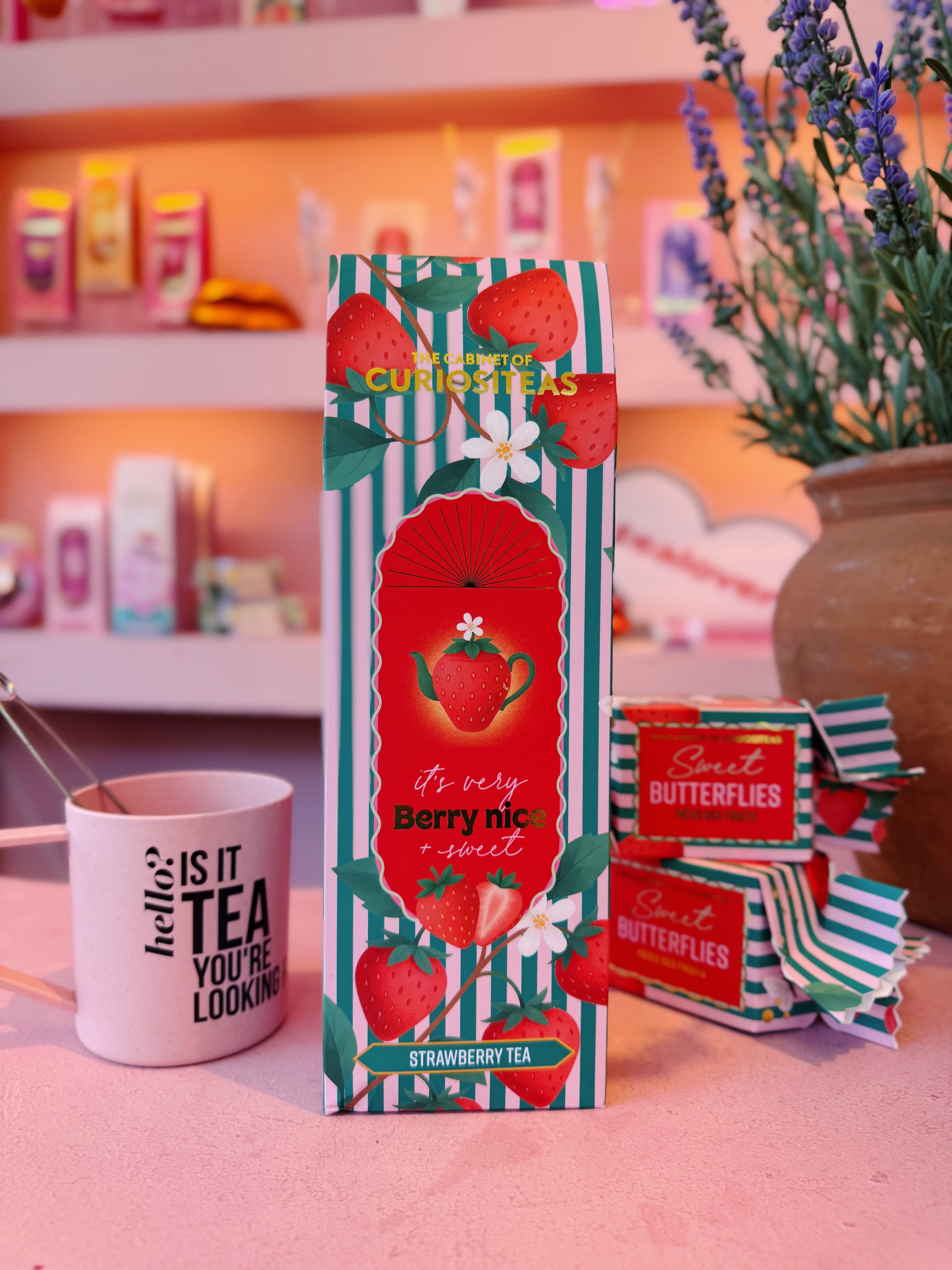 Strawberry Tea | Loser Erdbeertee in einer Geschenkbox mit Teesieb