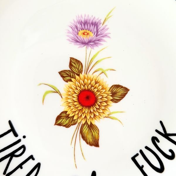 Wandteller TIRED AS FUCK