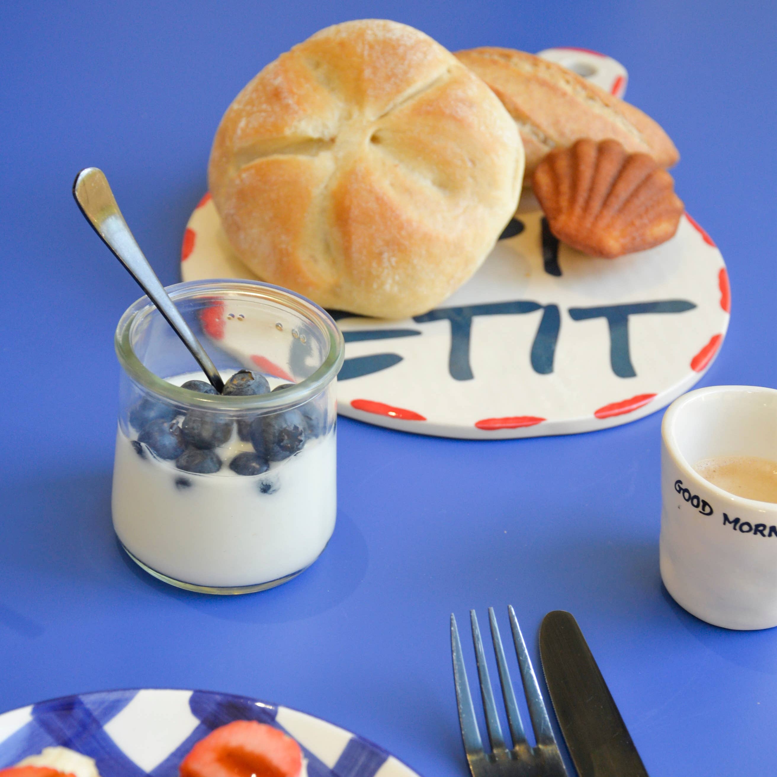 Keramik-Servierbrett "bon appetit"