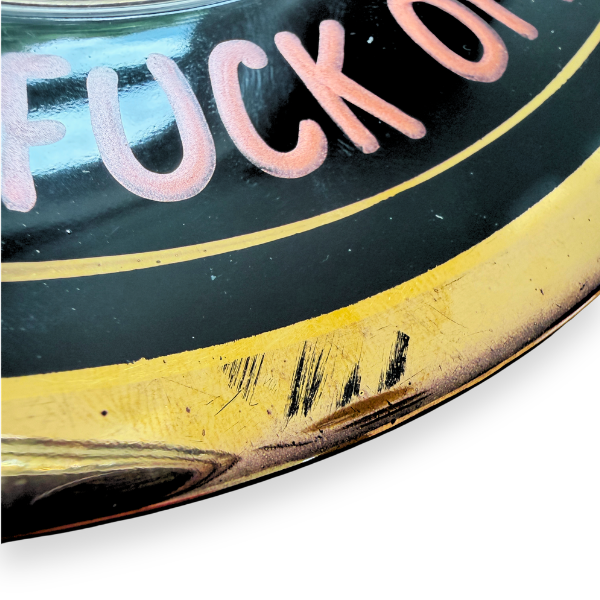 Vintage Wandteller "Live. Love. Fuck Off" | Upcycling Unikat | 16,5 cm