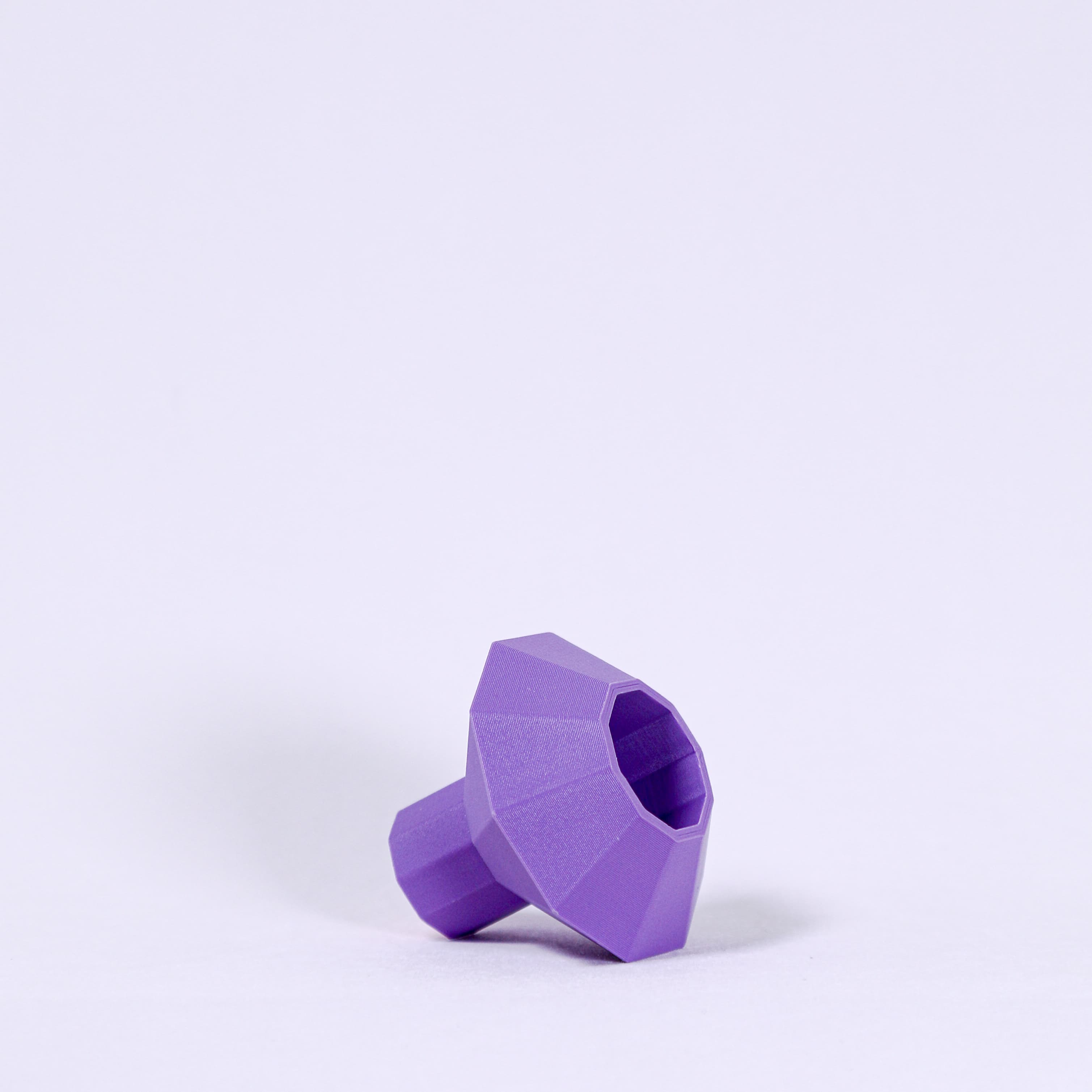 ANIS Kerzenhalter - DIAMANT - lila