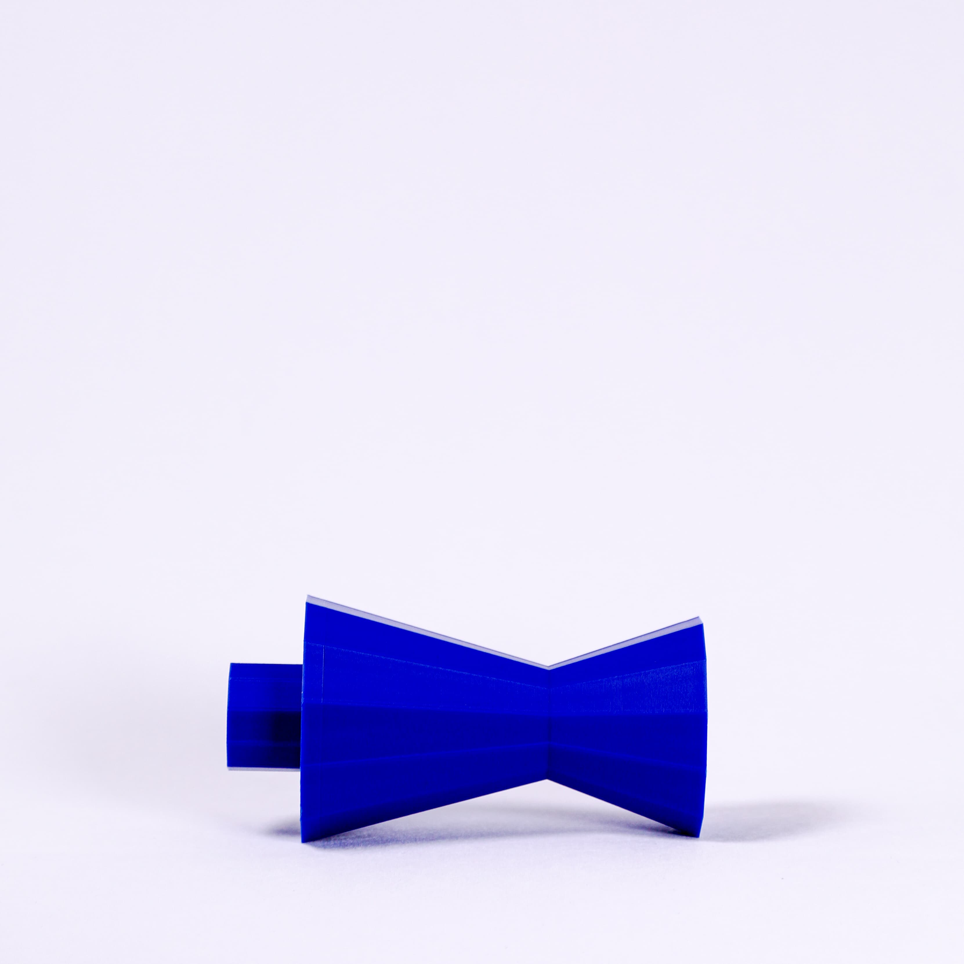 ANIS Kerzenhalter - SPINE - blau