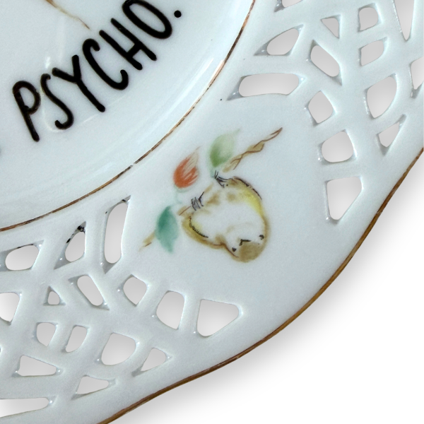 Vintage Wandteller "CUTE BUT PSYCHO" | Upcycling Unikat | 19 cm