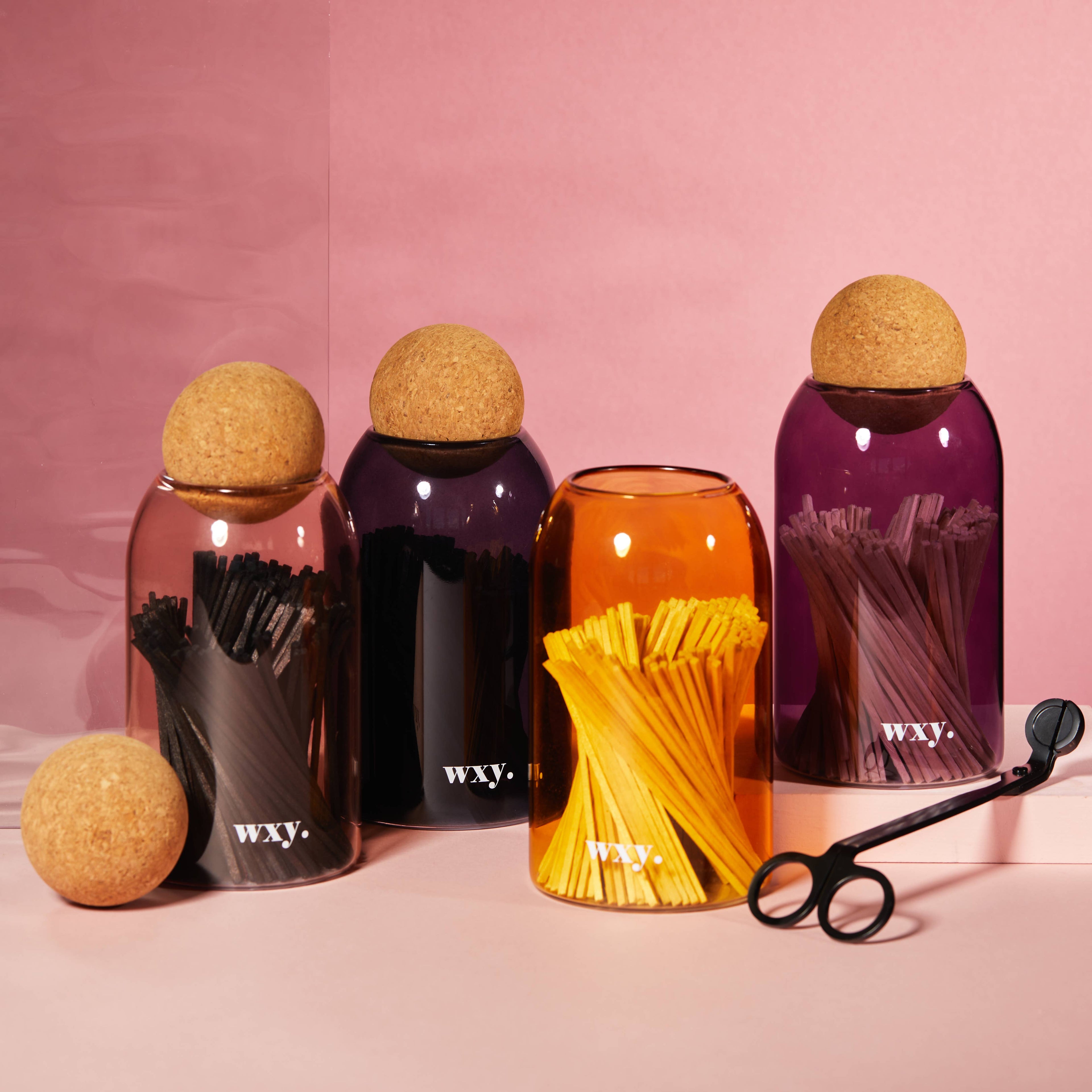 wxy. Streichhölzer im Glas – alle Farben Honey Yellow, Midnight Navy und Forest Green im Vergleich